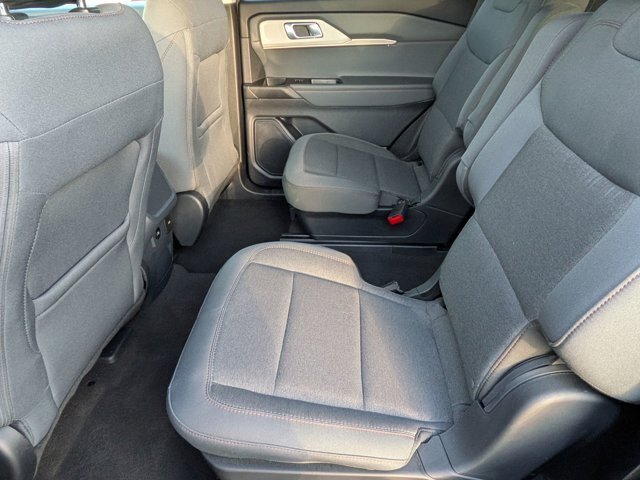 Certified 2025 Ford Explorer Active AWD/4WD image 20