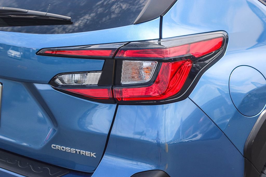 Used 2024 Subaru Crosstrek 2.0i Premium w/ Crosstrek Mirror Package AWD/4WD image 11