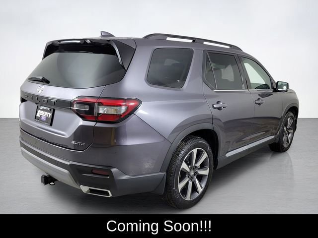 Used 2025 Honda Pilot Elite image 3