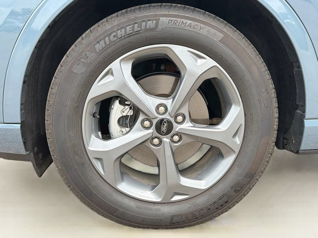 Certified 2023 Ford Escape ST-Line w/ Tech Pack #1 AWD/4WD image 33