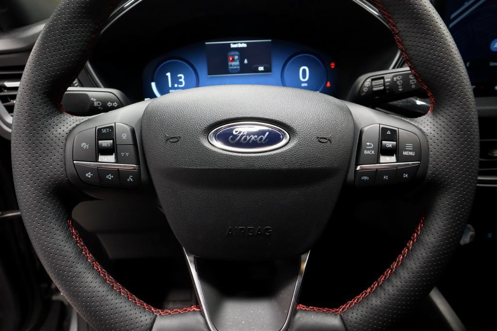 Certified 2025 Ford Escape ST-Line Elite w/ Premium Technology Package AWD/4WD image 32