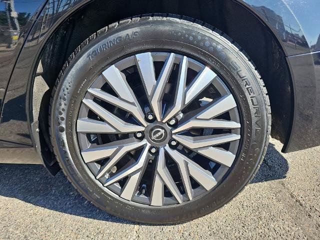 Used 2024 Nissan Altima 2.5 SV FWD image 31