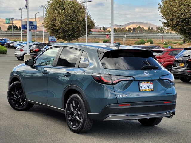 Used 2023 Honda HR-V Sport image 3