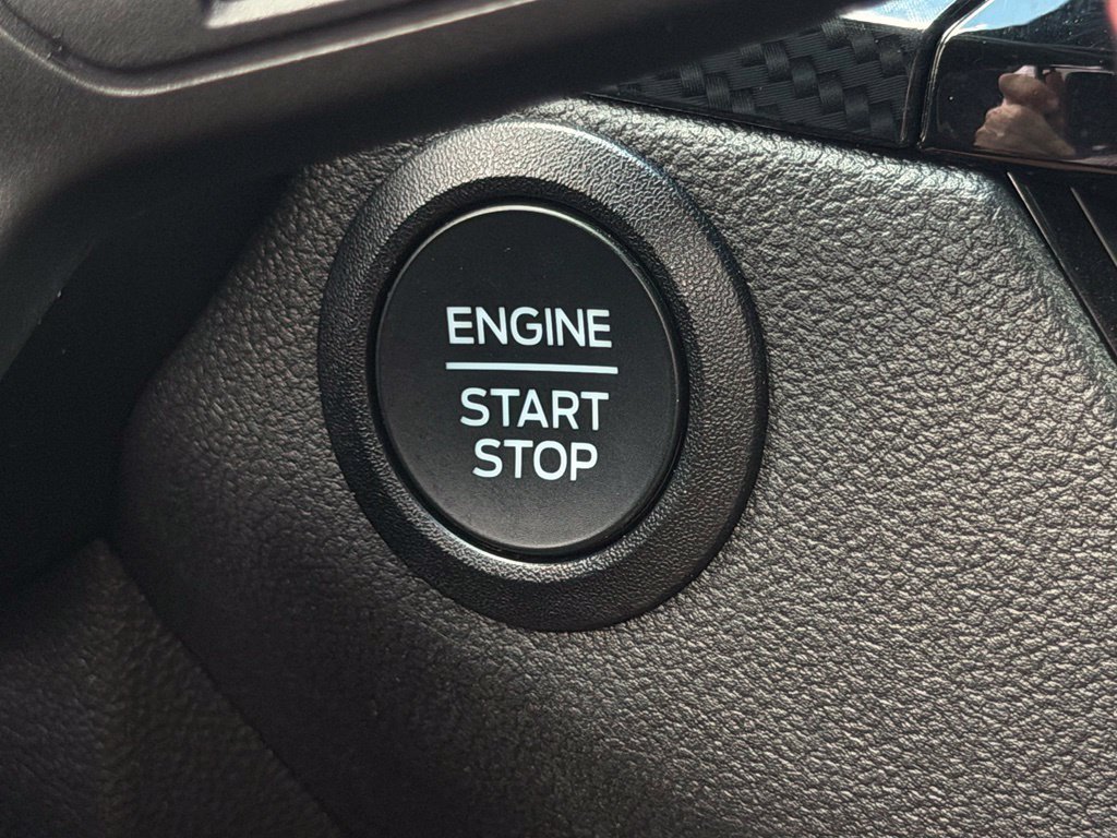Certified 2025 Ford Escape ST-Line FWD image 39