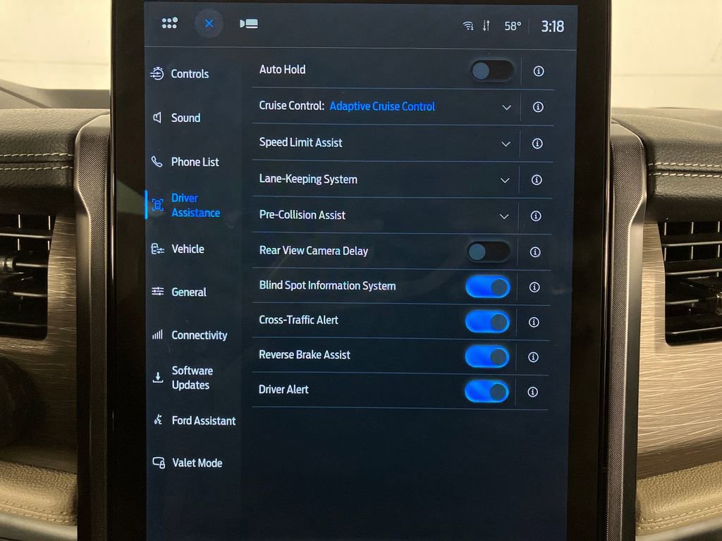 Certified 2024 Ford Expedition Limited image 28