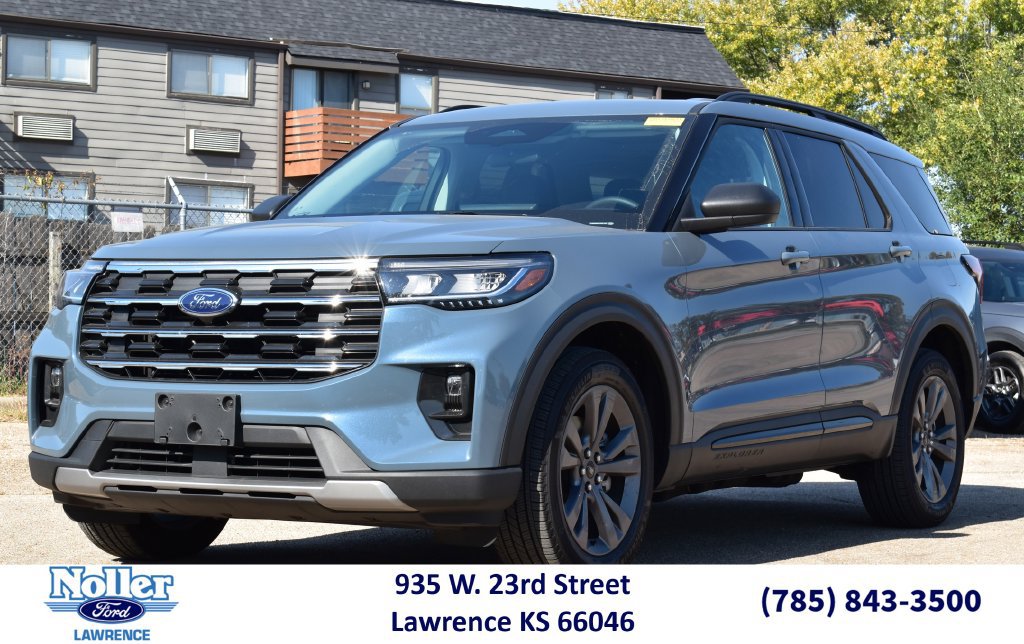 Certified 2026 Ford Explorer Active w/ Active Comfort Package AWD/4WD image 1