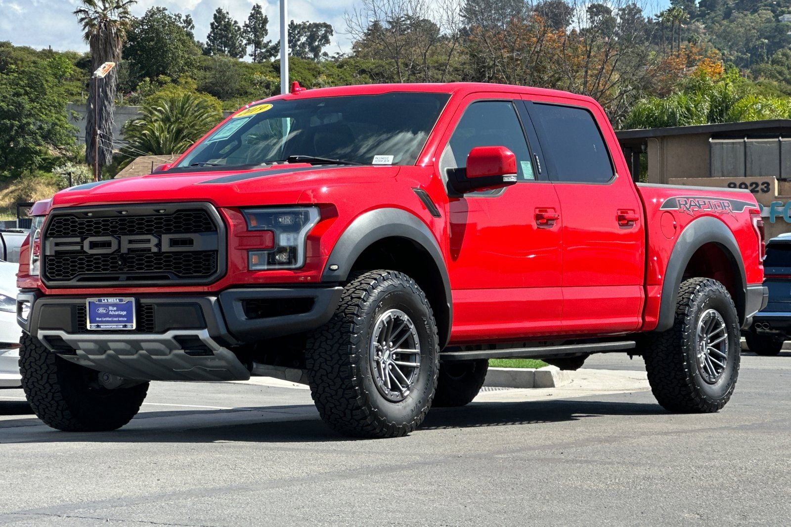 Certified 2019 Ford F150 Raptor w/ Equipment Group 802A Luxury image 7