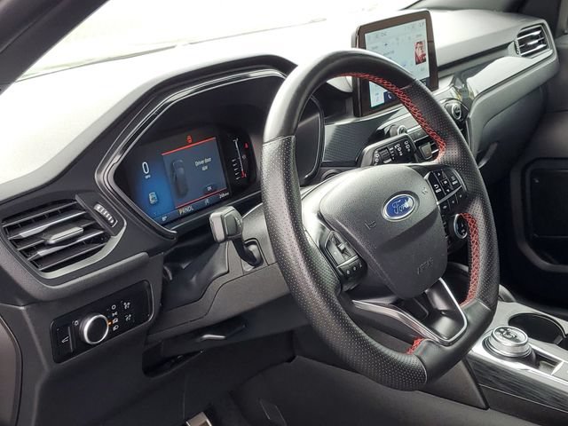 Certified 2024 Ford Escape ST-Line AWD/4WD image 12
