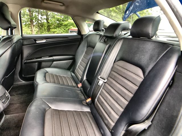 Certified 2018 Ford Fusion SE w/ Equipment Group 201A FWD image 21