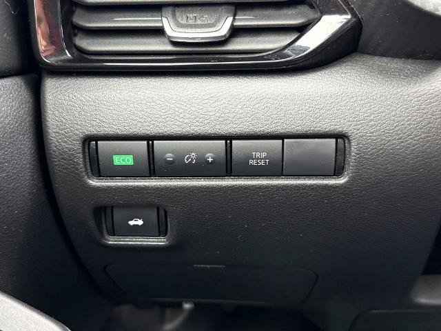 Used 2024 Nissan Sentra SV FWD image 23