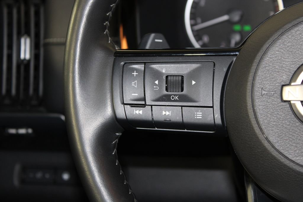 Used 2024 Nissan Pathfinder SL w/ SL Premium Package image 18