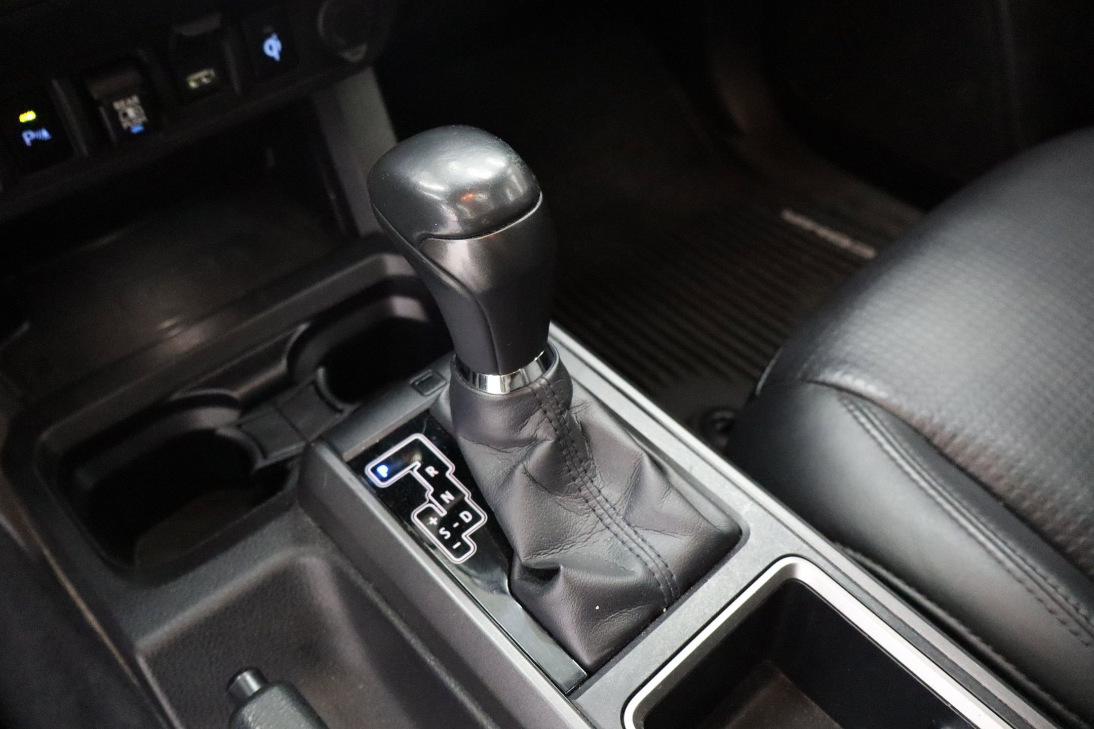 Used 2020 Toyota Tacoma TRD Off-Road w/ TRD Premium Off Road Package image 20