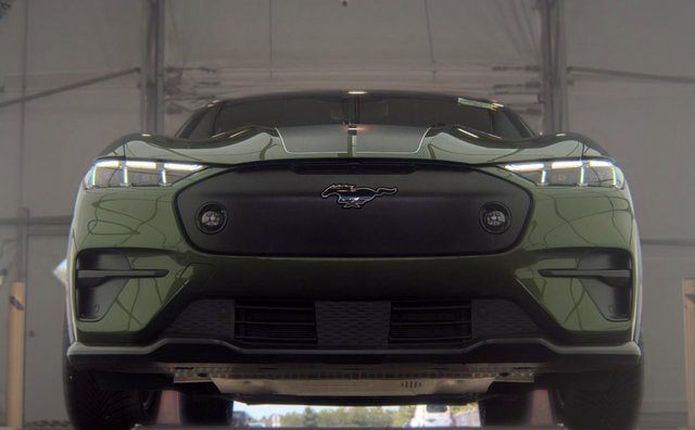 Certified 2025 Ford Mustang Mach-E GT AWD/4WD image 3