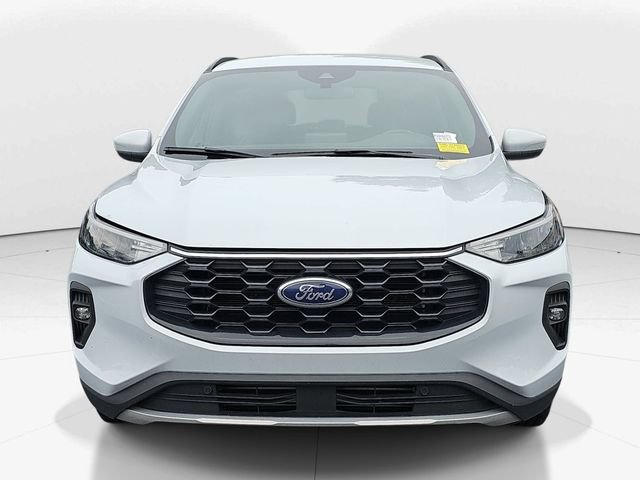 Certified 2025 Ford Escape ST-Line Select AWD/4WD image 8
