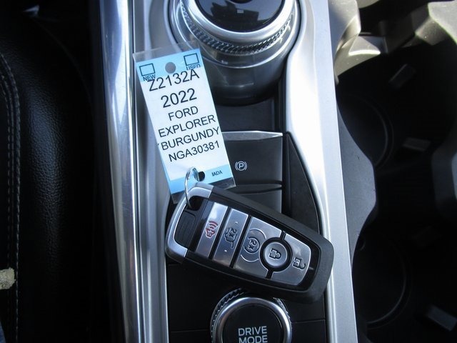 Certified 2022 Ford Explorer Limited w/ Equipment Group 301A image 50