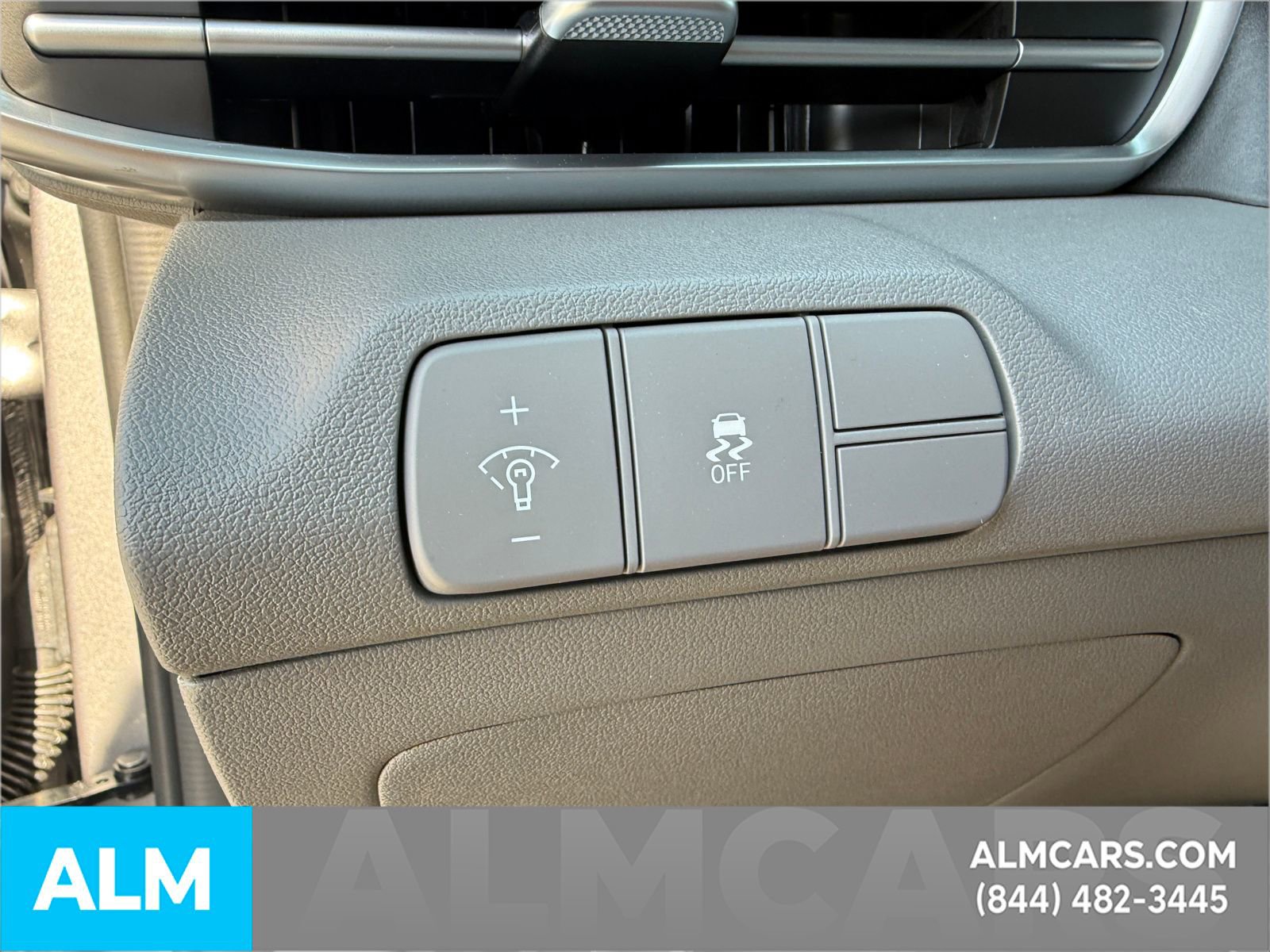 Used 2025 Hyundai Elantra Sport image 22