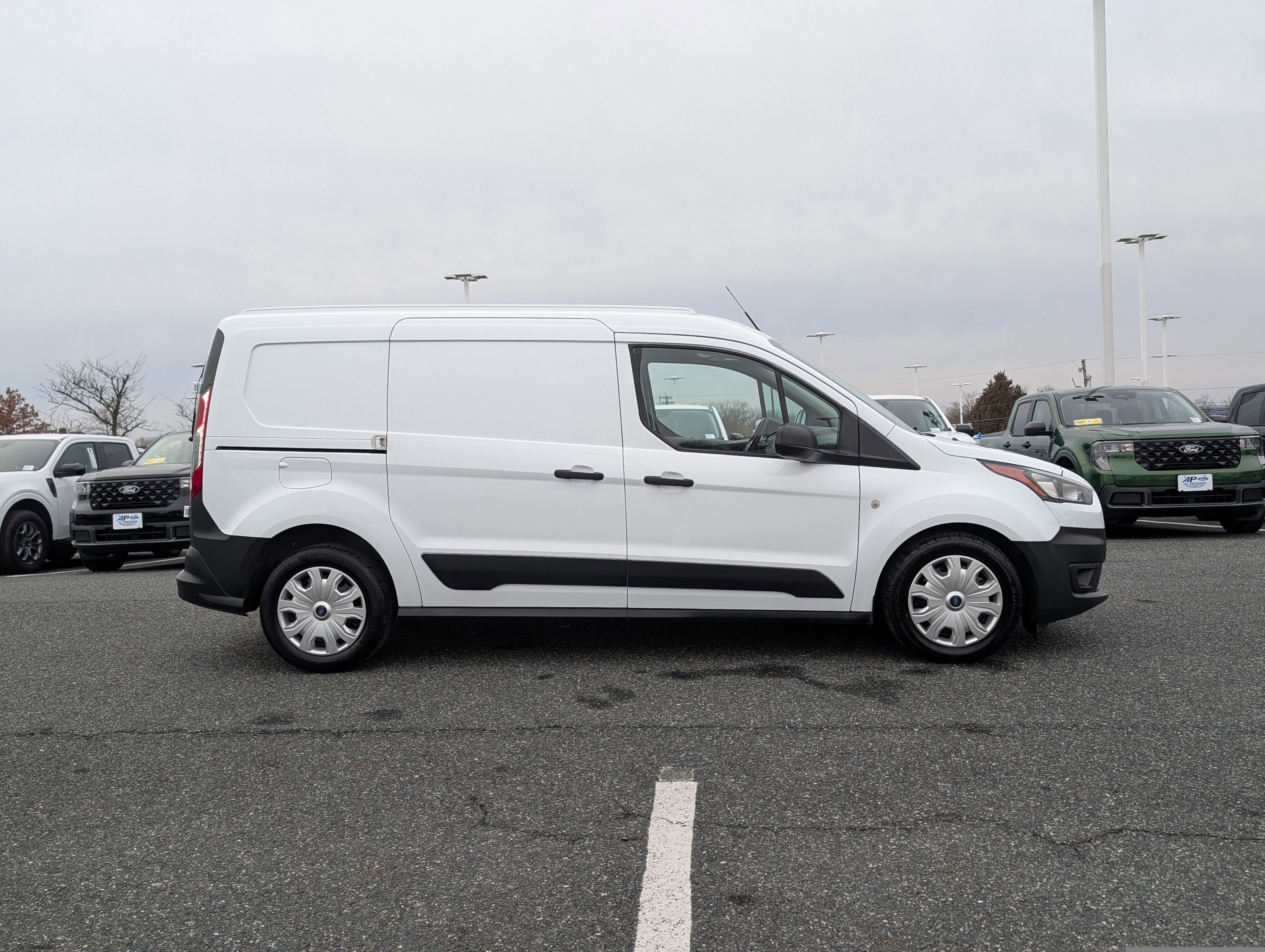 Certified 2023 Ford Transit Connect XL image 6