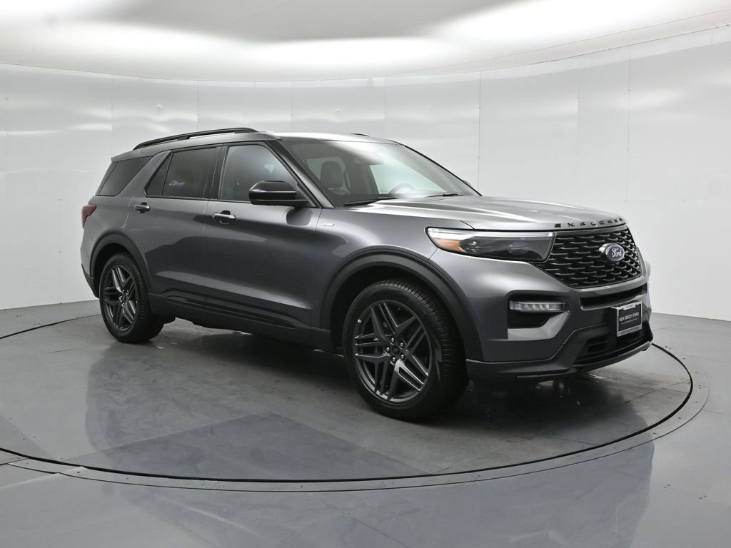 Certified 2024 Ford Explorer ST-Line w/ Class IV Trailer Tow Package RWD image 21