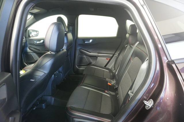 Certified 2023 Ford Escape ST-Line w/ Tech Pack #1 AWD/4WD image 29