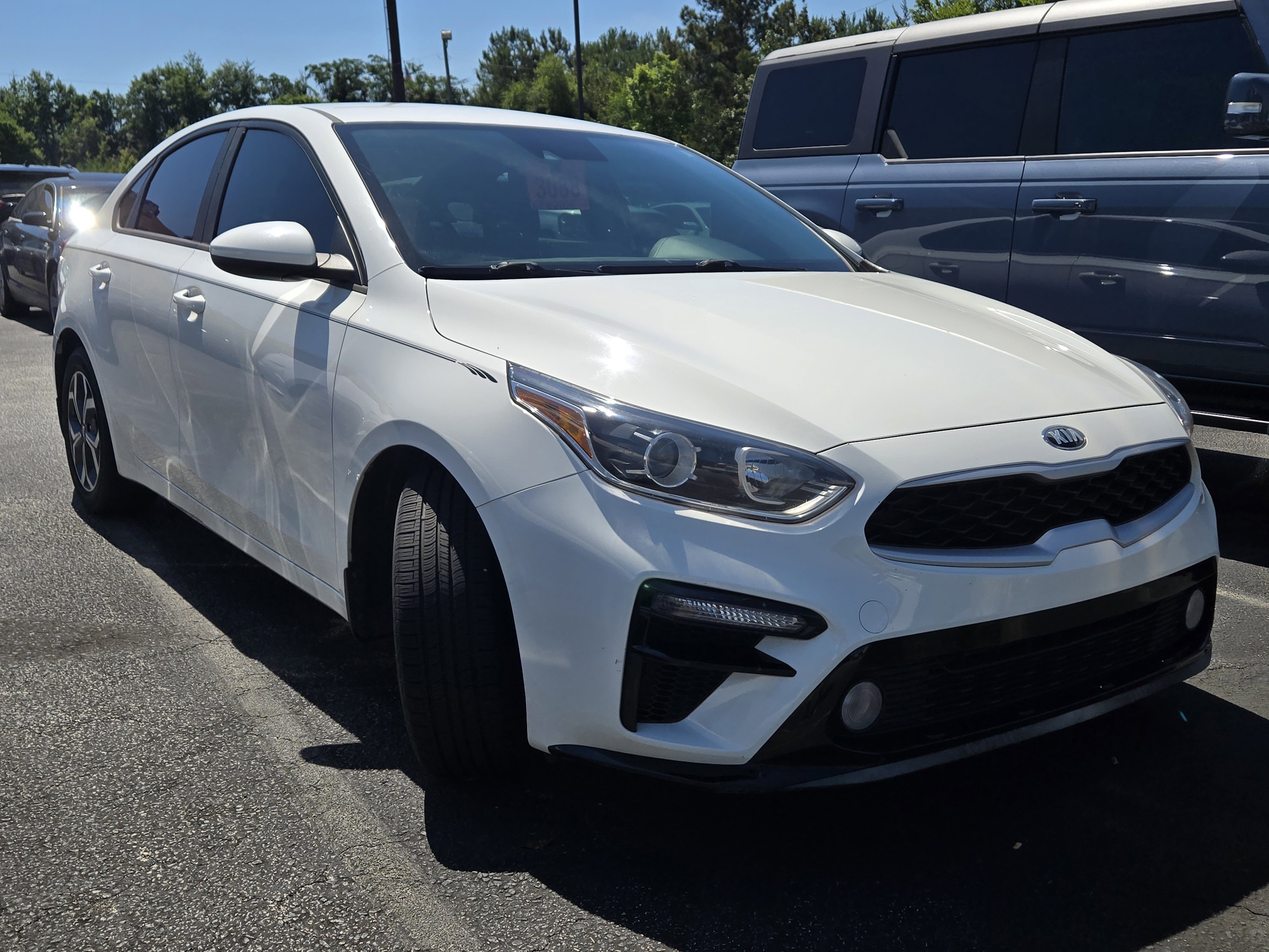 Used 2019 Kia Forte LXS FWD image 2