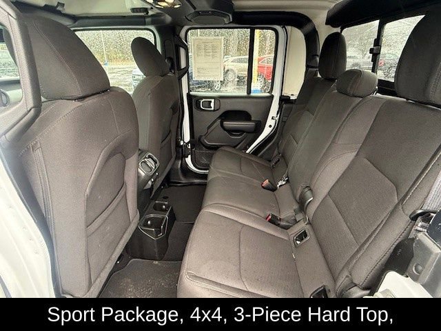 Used 2023 Jeep Gladiator Sport AWD/4WD image 14