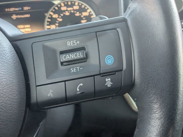 Used 2024 Nissan Rogue SV w/ SV Premium Package image 18