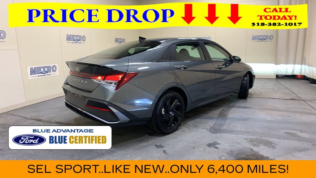 Used 2026 Hyundai Elantra Sport FWD image 3