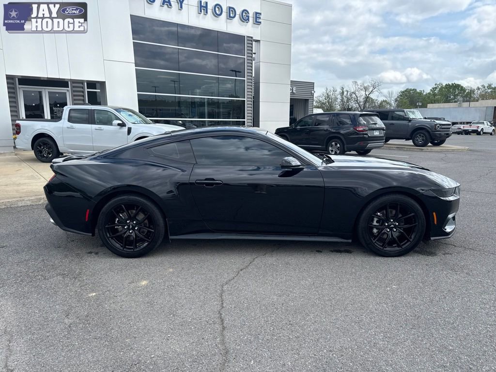 Certified 2025 Ford Mustang Coupe RWD image 7