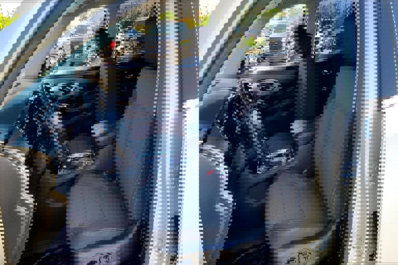 Used 2019 Chevrolet Traverse LT image 10