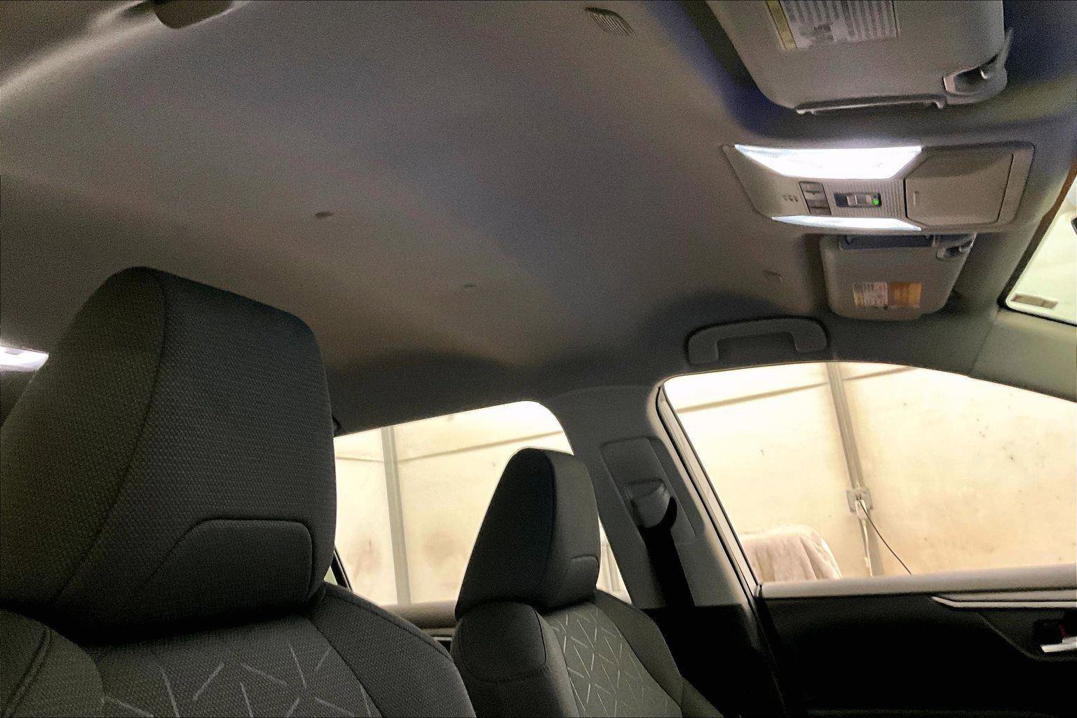 Used 2023 Toyota RAV4 XLE image 21