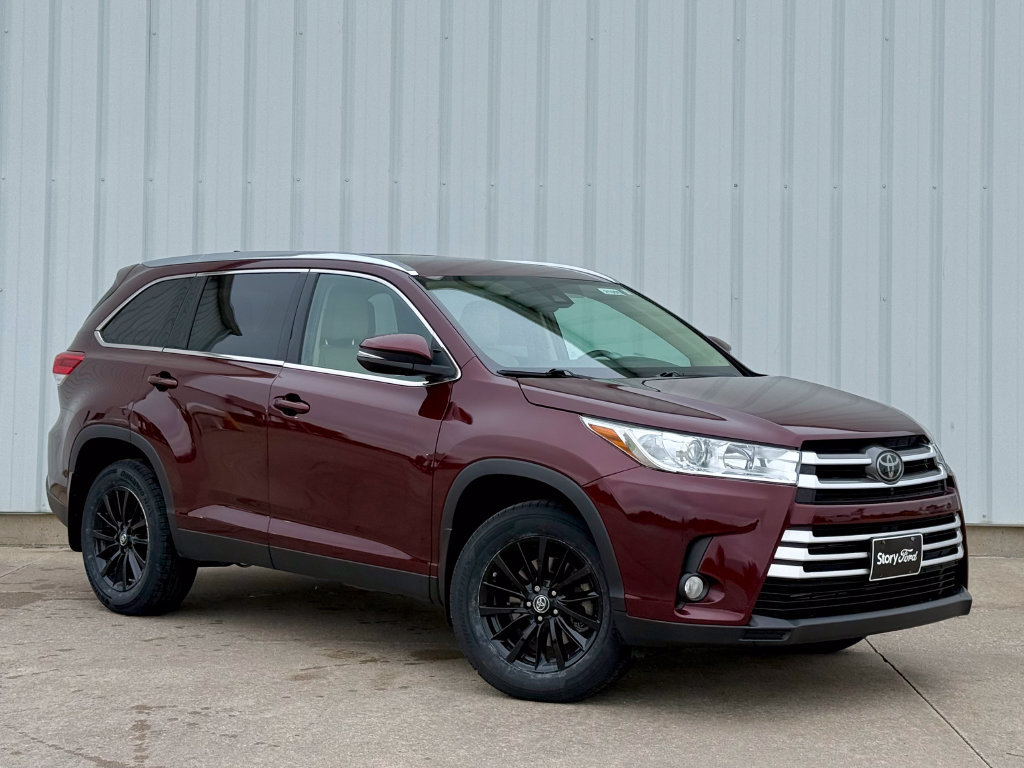 Used 2019 Toyota Highlander XLE AWD/4WD image 8