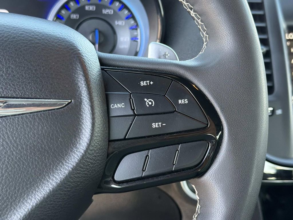 Used 2022 Chrysler 300 S image 11
