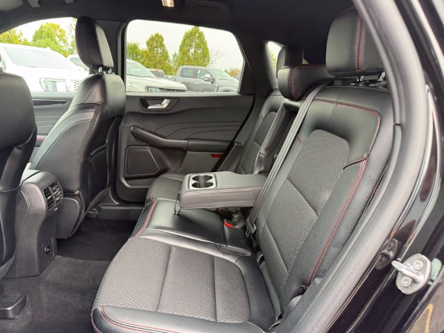 Certified 2024 Ford Escape ST-Line w/ Tech Pack #1 AWD/4WD image 9