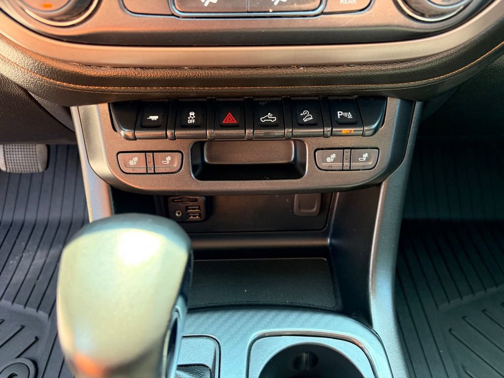 Used 2022 GMC Canyon AT4 w/ Trailering Package AWD/4WD image 12
