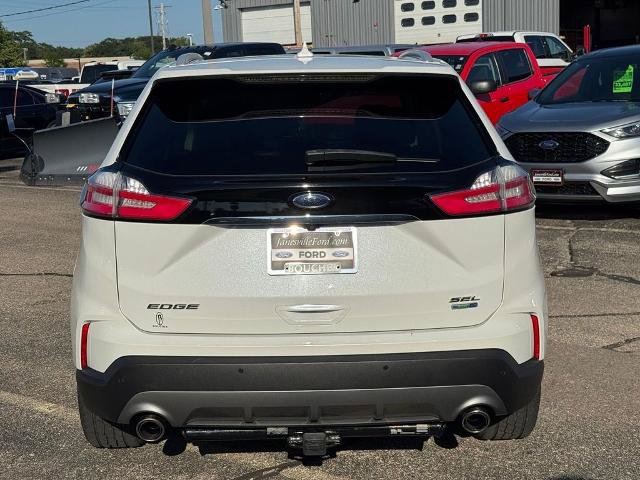 Certified 2020 Ford Edge SEL w/ Convenience Package AWD/4WD image 4