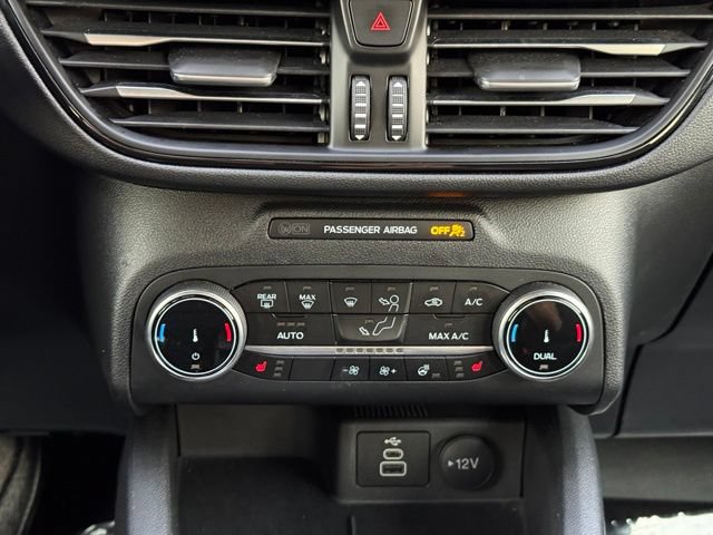 Certified 2025 Ford Escape ST-Line Select AWD/4WD image 17