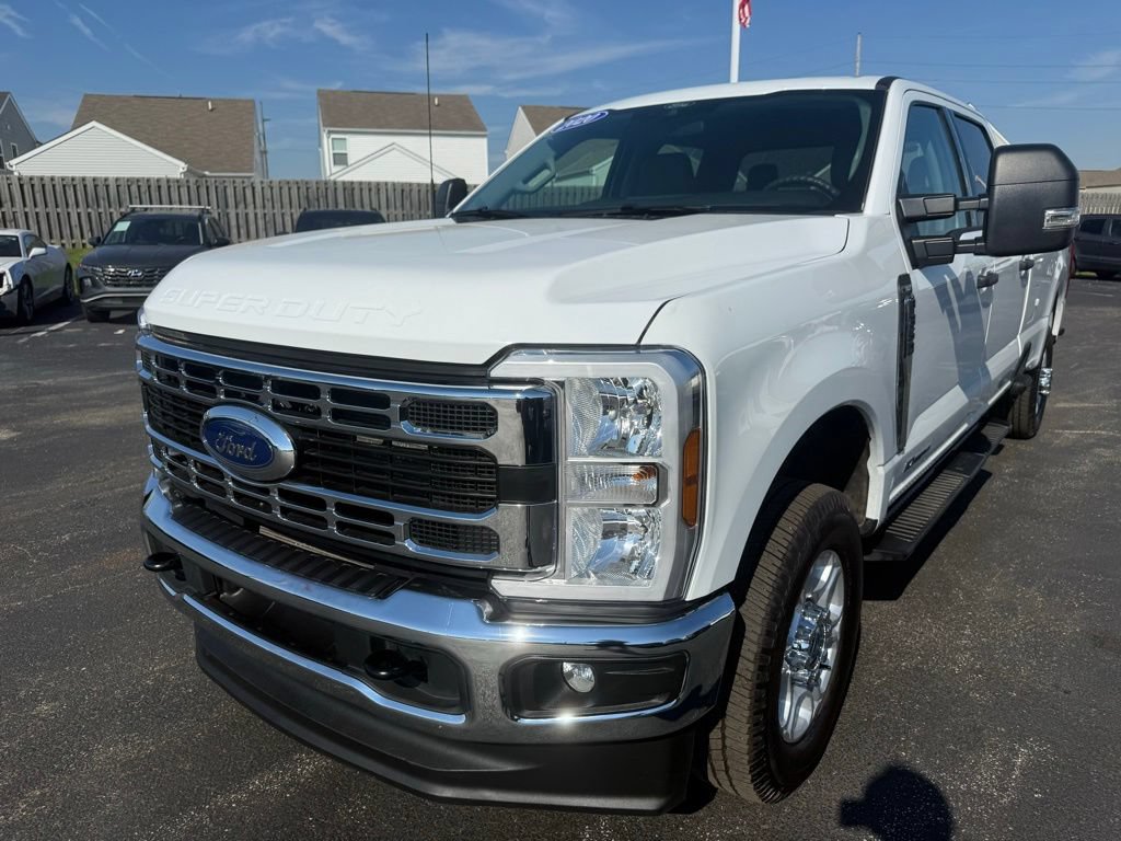 Certified 2025 Ford F350 XLT AWD/4WD image 11