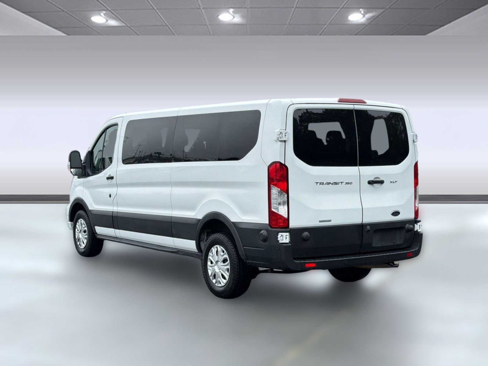 Certified 2024 Ford Transit 350 XLT RWD image 3