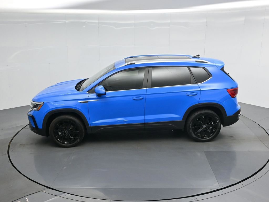 Used 2022 Volkswagen Taos SEL w/ Panoramic Sunroof Package image 23