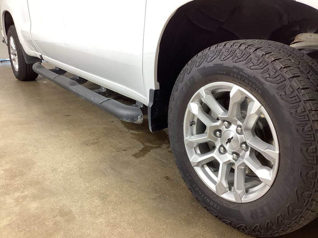 Used 2023 Chevrolet Silverado 1500 RST AWD/4WD image 7