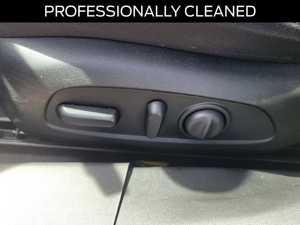 Used 2019 Chevrolet Malibu LT image 14