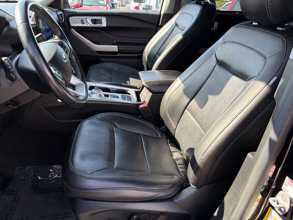 Certified 2023 Ford Explorer Limited RWD image 24