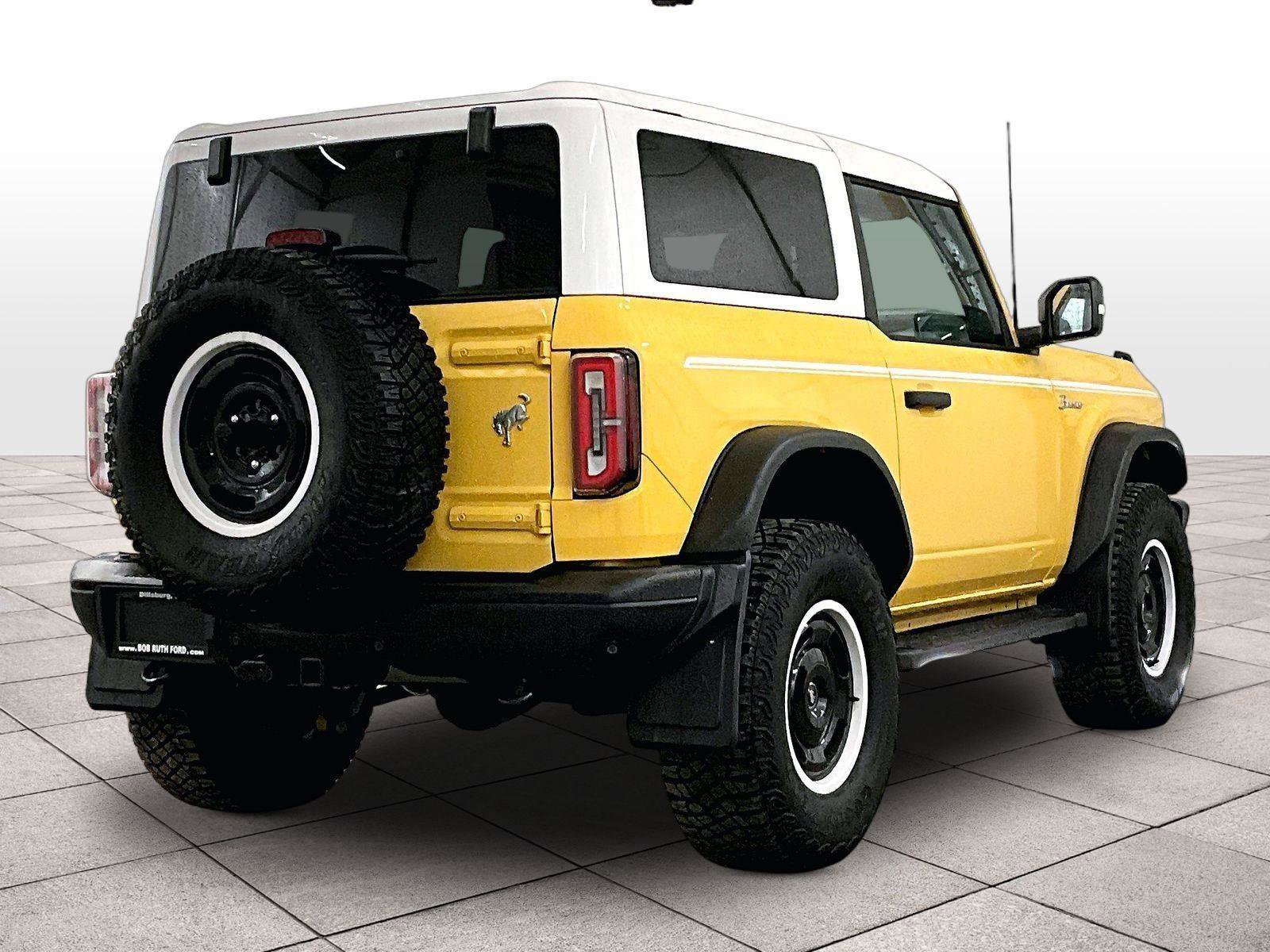 Certified 2024 Ford Bronco Heritage Edition AWD/4WD image 11