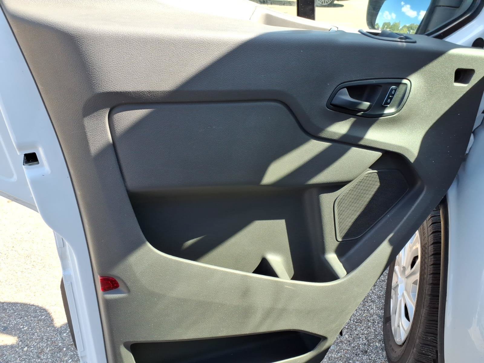 Certified 2025 Ford Transit 250 Low Roof w/ Exterior Upgrade Package RWD image 15