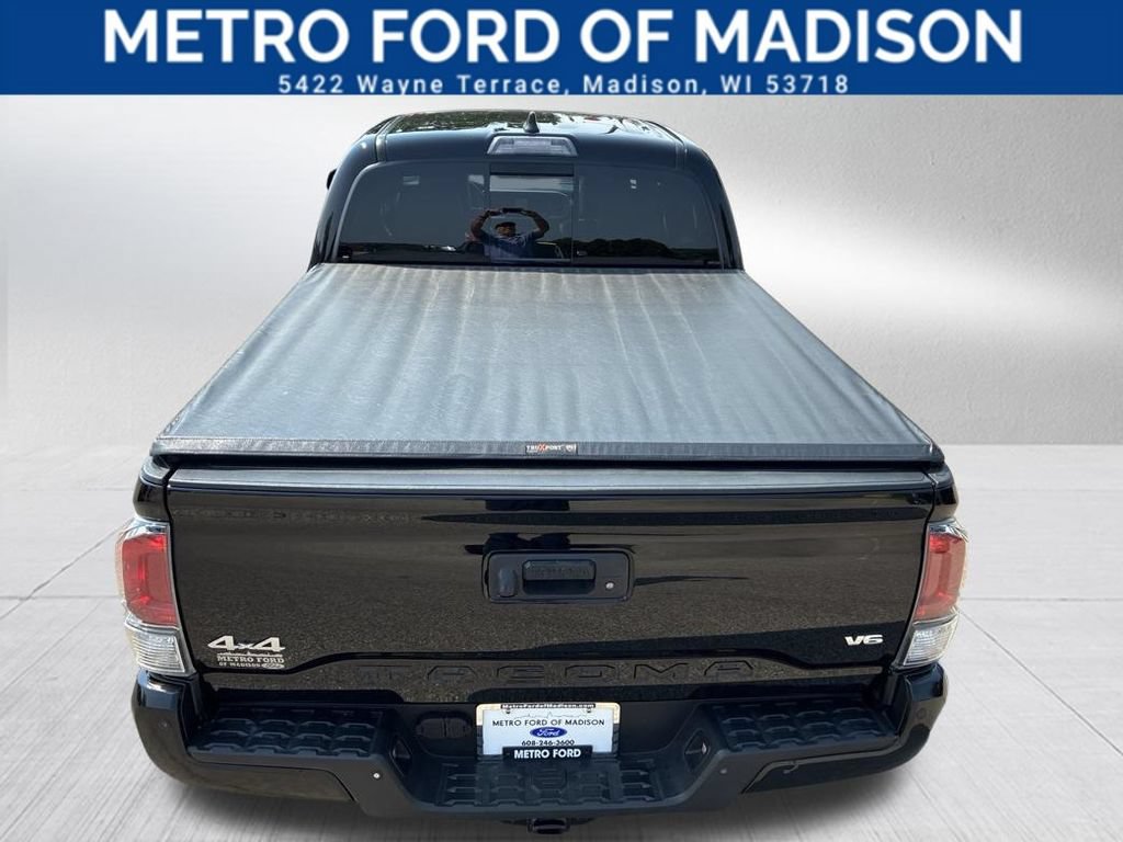 Used 2021 Toyota Tacoma Limited AWD/4WD image 5
