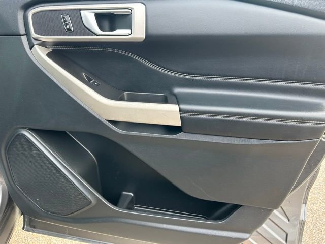 Certified 2023 Ford Explorer XLT w/ Equipment Group 202A AWD/4WD image 19