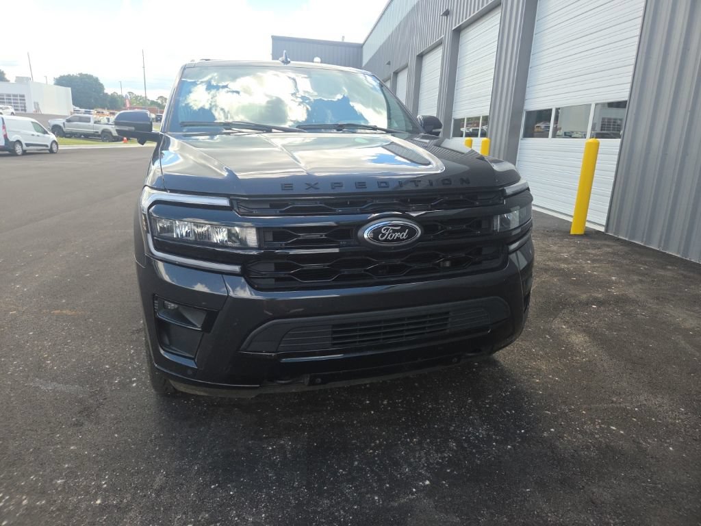 Certified 2023 Ford Expedition Max Limited AWD/4WD image 2