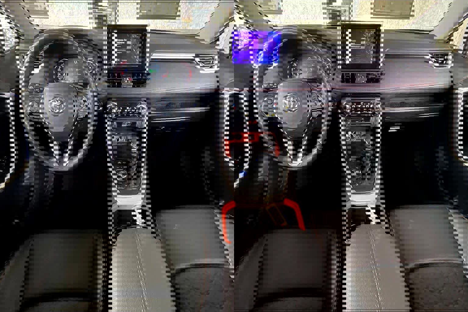 Used 2024 Toyota RAV4 Adventure image 15