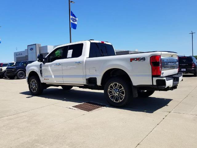 Certified 2025 Ford F250 Platinum w/ Platinum Plus Package AWD/4WD image 5