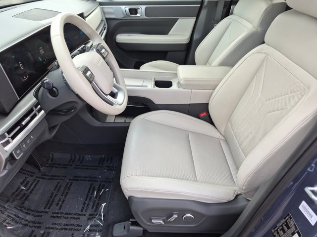 Used 2026 Hyundai Santa Fe SEL FWD image 12